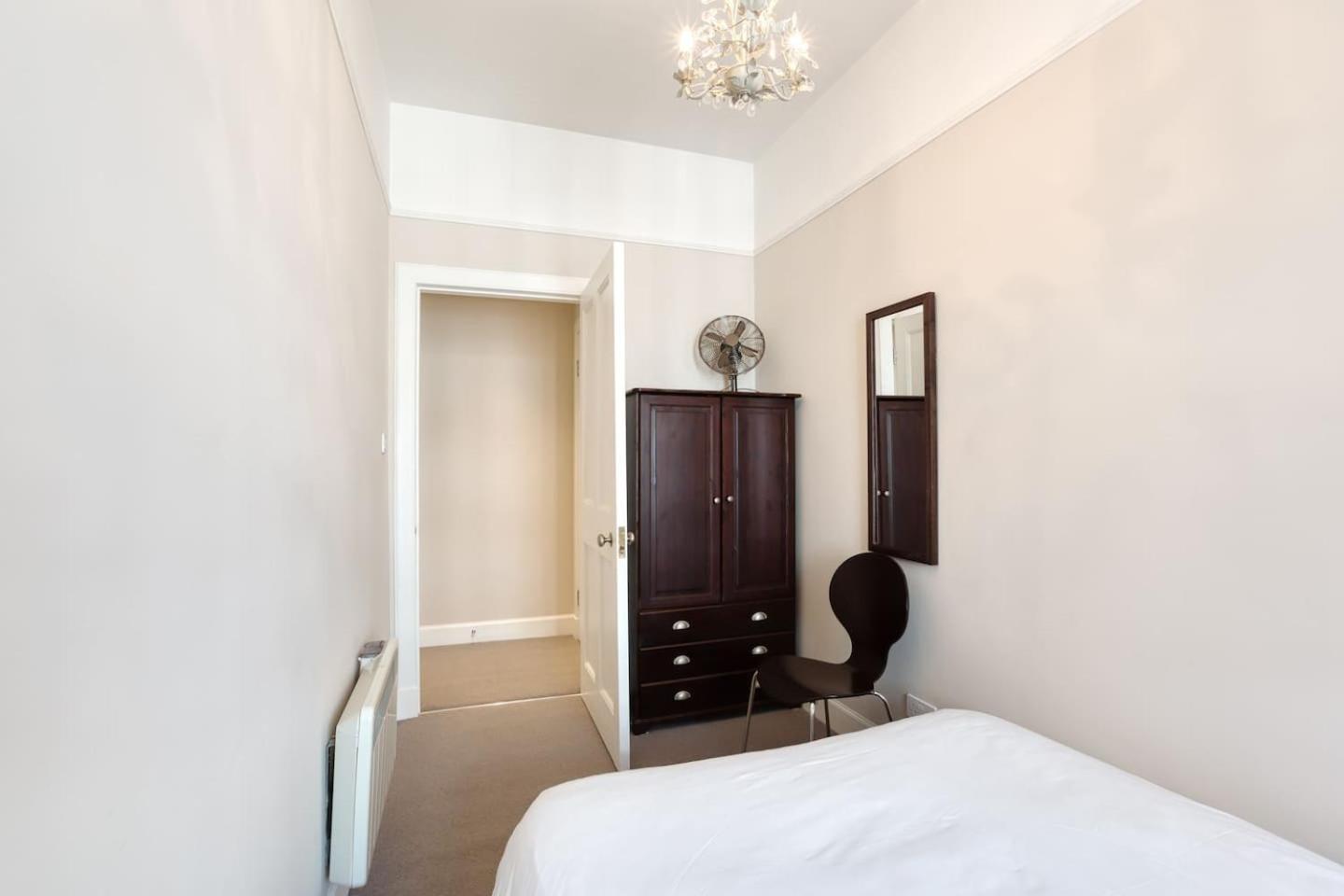 West Port - 2Br In The Heart Of The Old Town Just Off The Grassmarket Эдинбург Экстерьер фото