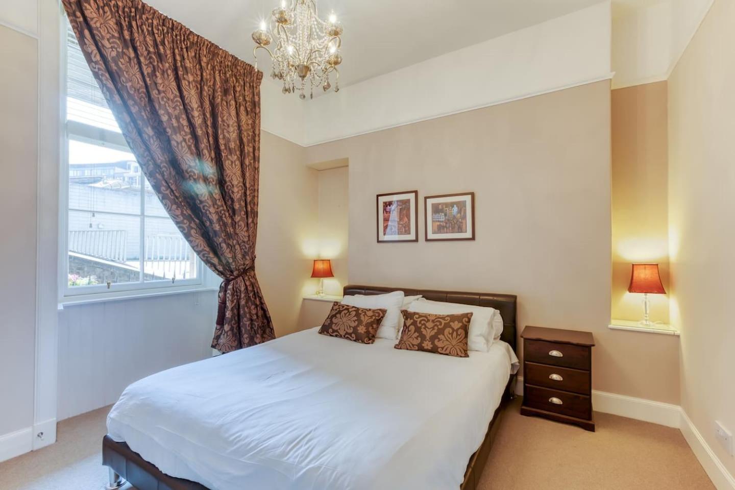 West Port - 2Br In The Heart Of The Old Town Just Off The Grassmarket Эдинбург Экстерьер фото