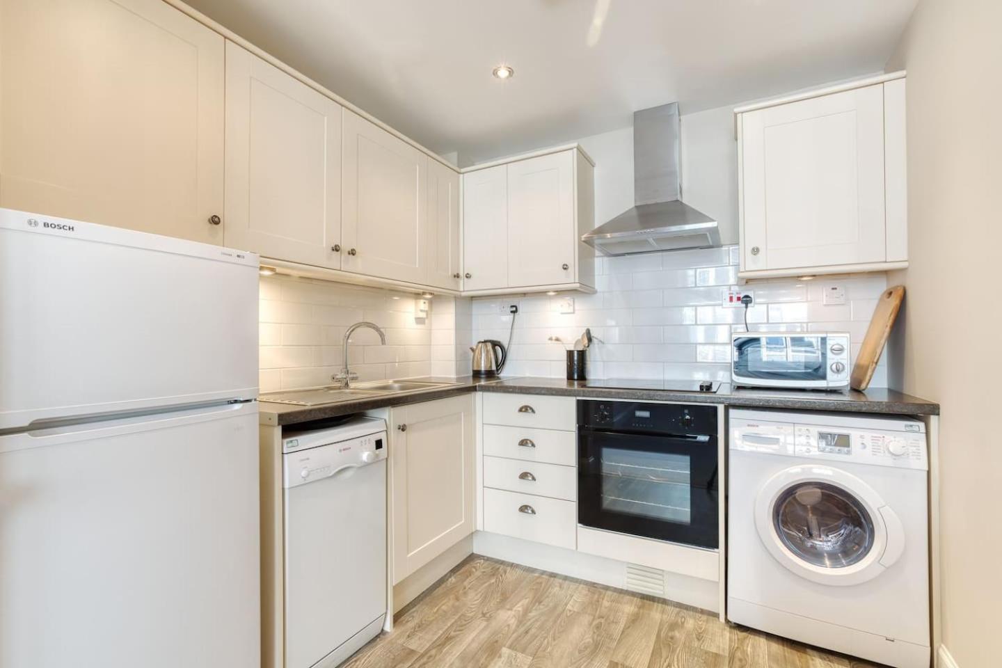 West Port - 2Br In The Heart Of The Old Town Just Off The Grassmarket Эдинбург Экстерьер фото